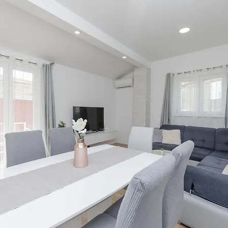 Apartment Dasa *